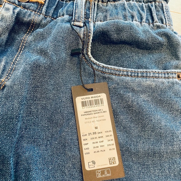 Vero Moda paperbag denim short - Picture 4 of 4